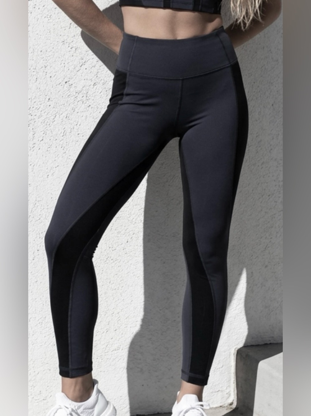 Vimmia Twist Black & Grey Leggings Mid-rise Compression Leggings NWT Size M